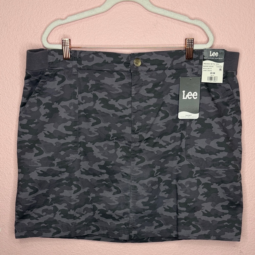 Lee Women's Comfort Waist Skort - Grey Camo. Size 20 - Picture 2 of 10